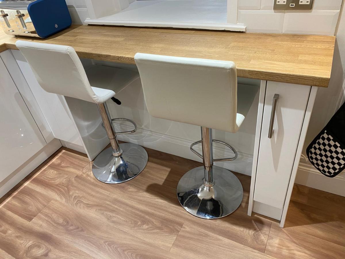 Westons Hideaway, 2 Bed, Free Parking, 6 Mins Walk To Beach, Bagian luar foto